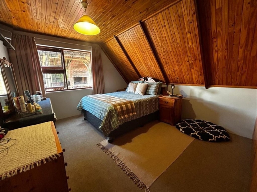 5 Bedroom Property for Sale in Stilbaai Wes Western Cape